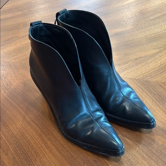 Via Spiga | Shoes | Via Spiga Black Leather Ankle Boots  display picture 1